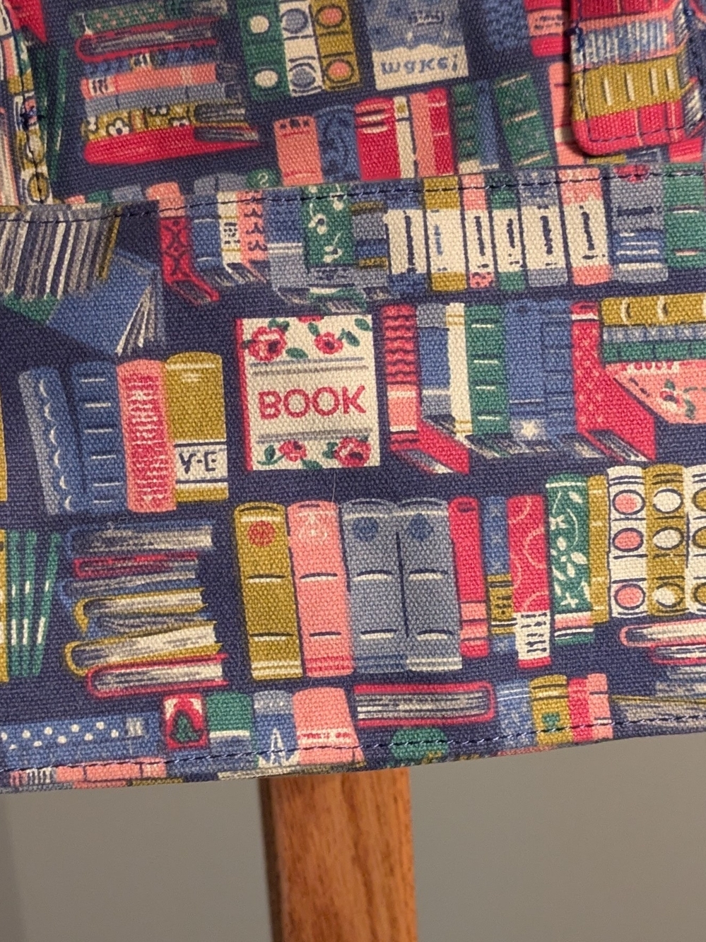 Sagefinds A Book Lover's Tote Bag - Picture 4 of 6